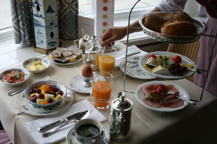 Breakfast/Coffee Service 80 of 99