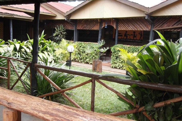 Hotel Exterior 21 of 21