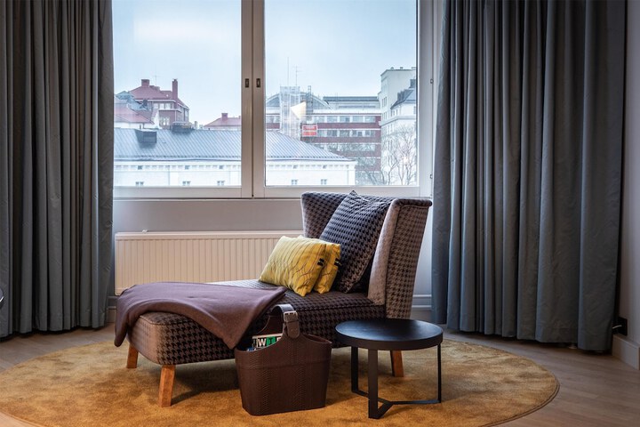 Room 52 of 115