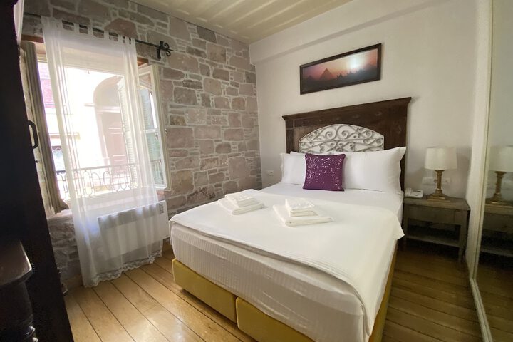 Room 26 of 81