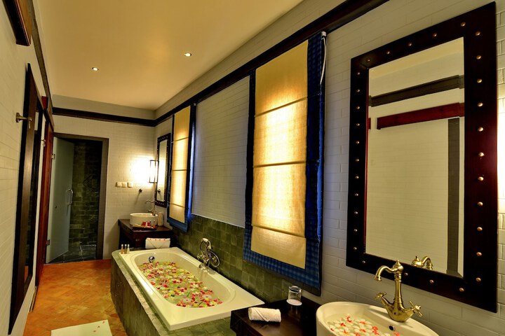 Room 14 of 48