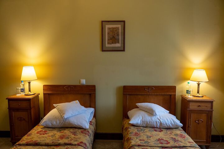 Room 15 of 130