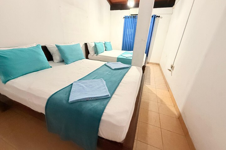 Room 11 of 29