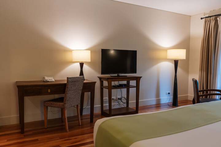 Room 20 of 182