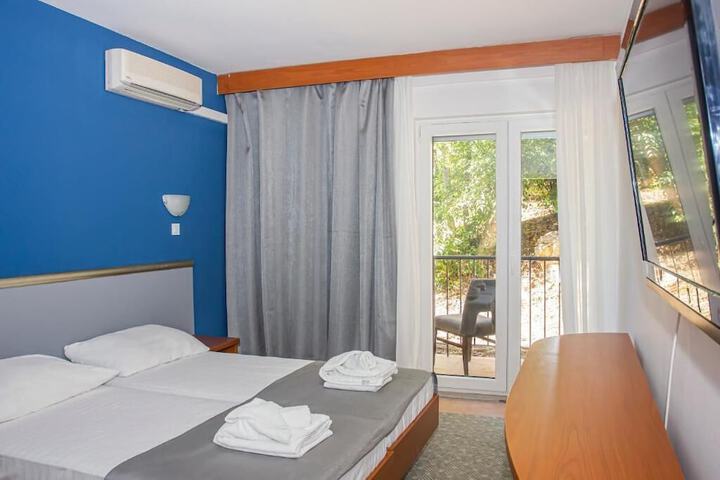 Room 29 of 79