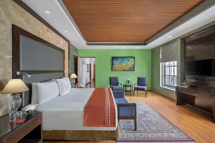 Room 15 of 65
