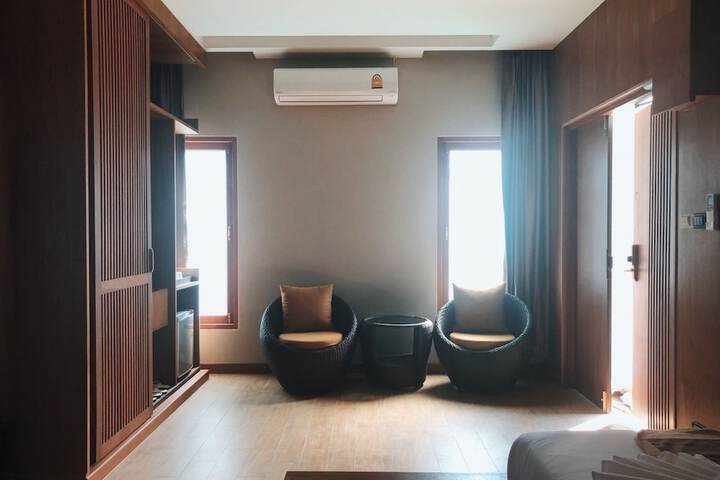 Room 16 of 60