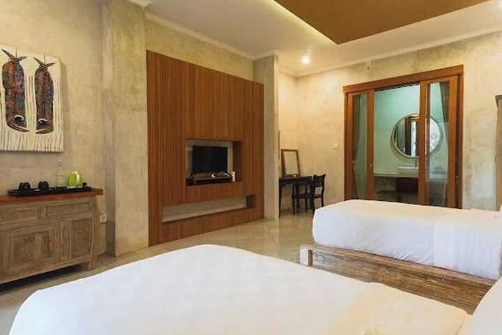 Room 49 of 165
