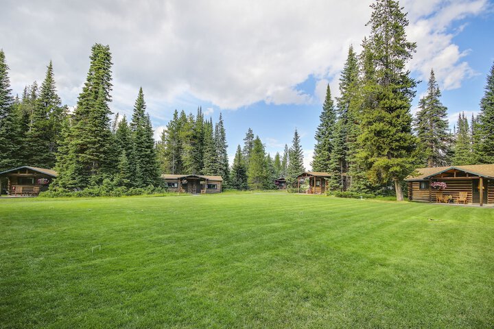 Property Grounds 23 of 41