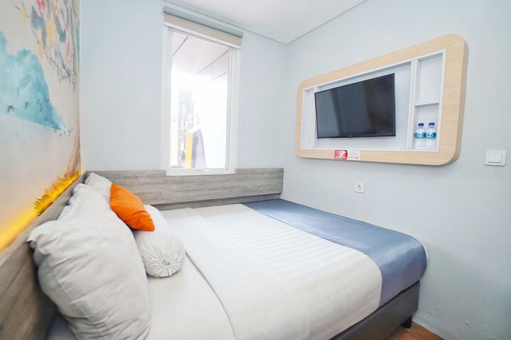 Room 6 of 11