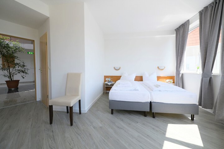 Room 5 of 23