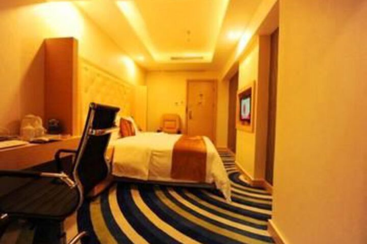 Room 43 of 74