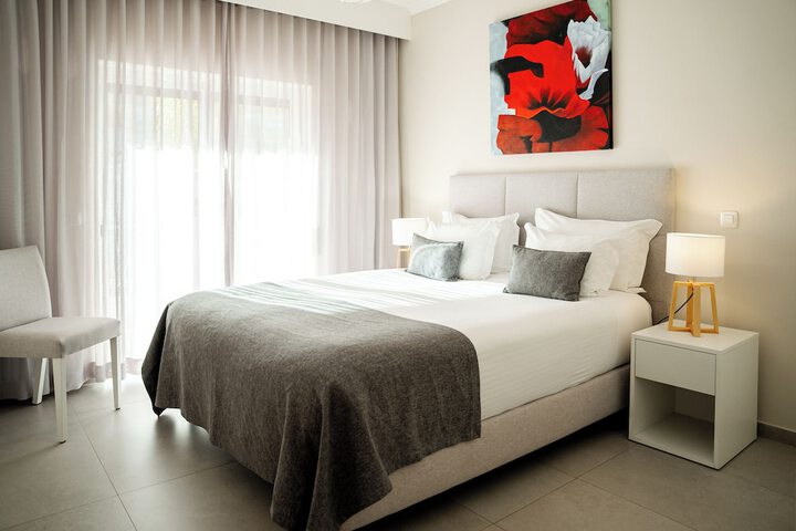 Room 8 of 43