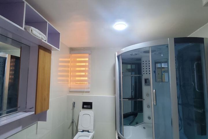 Room 54 of 79