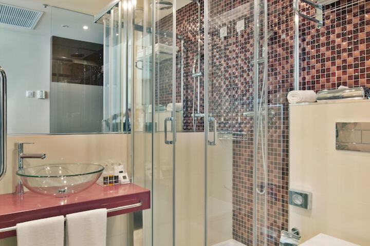 Clean Restrooms