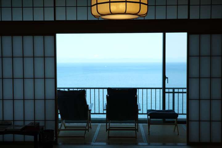 Room 30 of 100