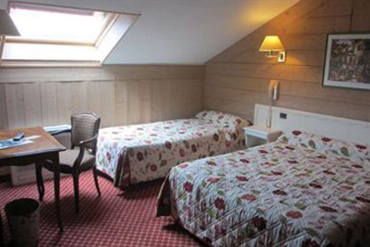 Room 18 of 31