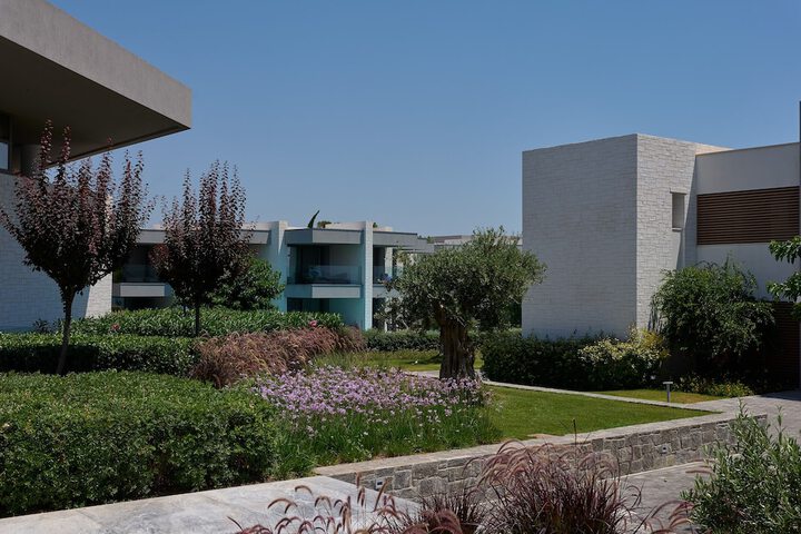 Hotel Exterior 200 of 225