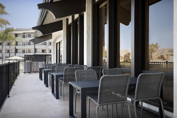 Terrace/Patio 54 of 58