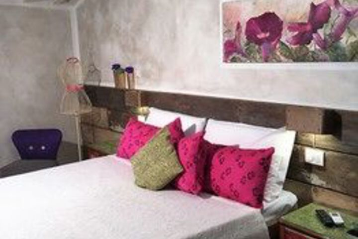 Room 15 of 27