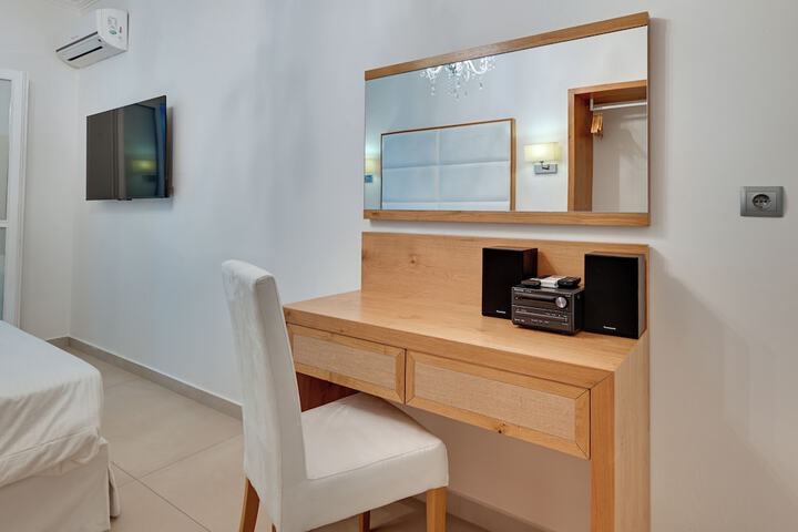 Room 43 of 129