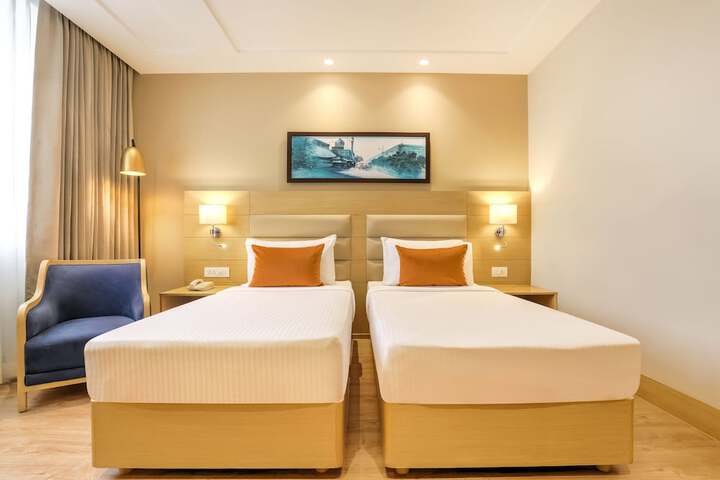 Room 14 of 42