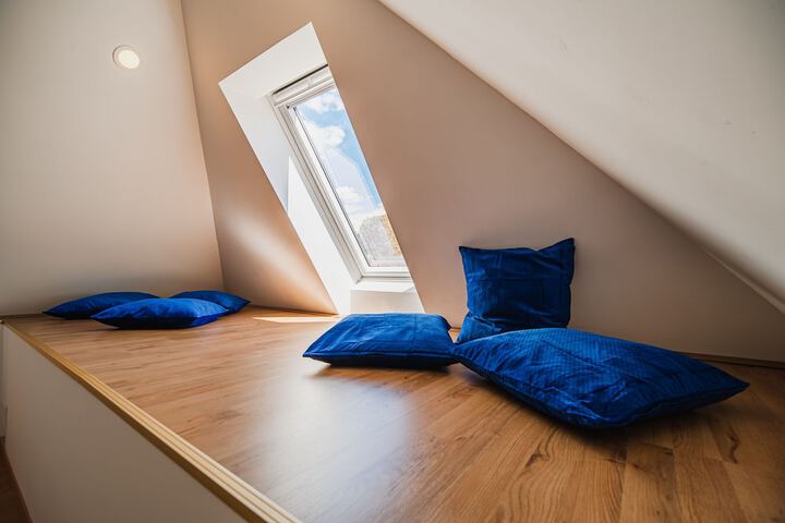 Room 5 of 47