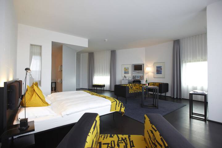 Room 5 of 41