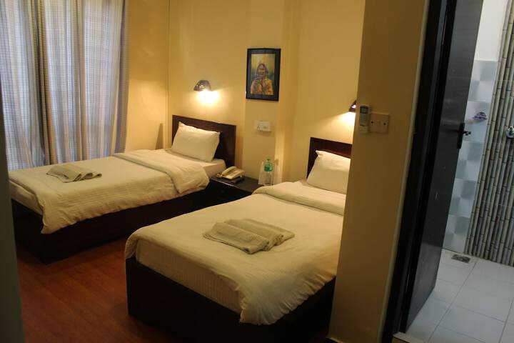 Room 25 of 73