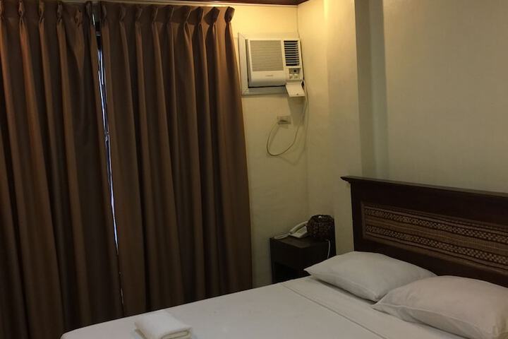 Room 10 of 56