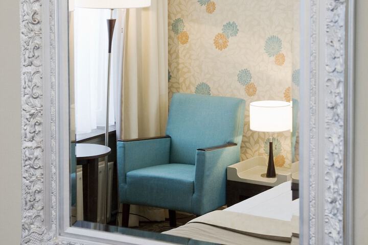 Room 61 of 107