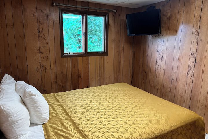 Room 51 of 180