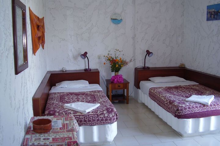 Room 15 of 79