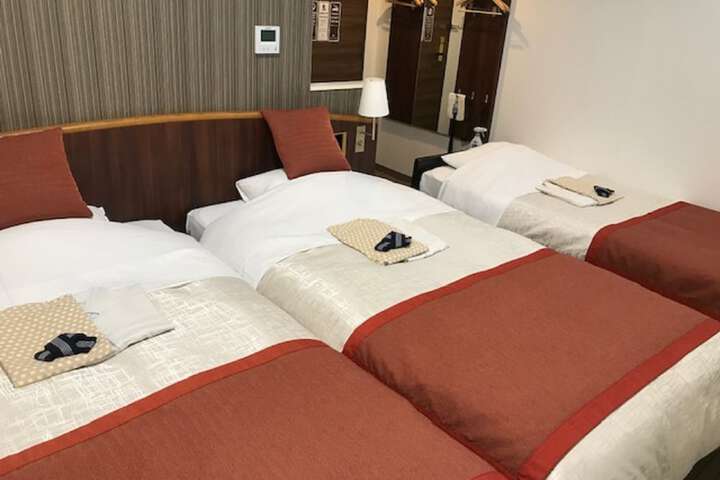 Room 18 of 34