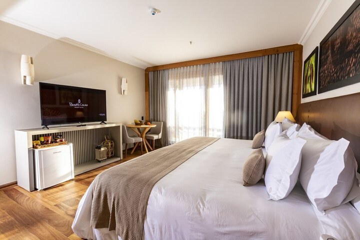 Room 3 of 70