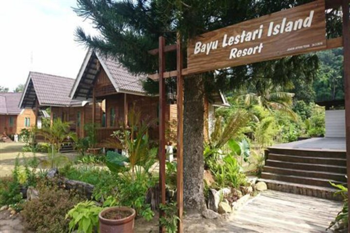 BAYU LESTARI ISLAND RESORT