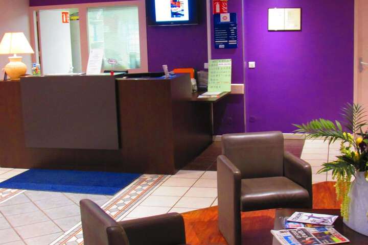 Guest Lobby