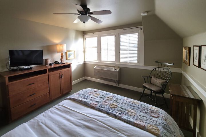 Room 66 of 139
