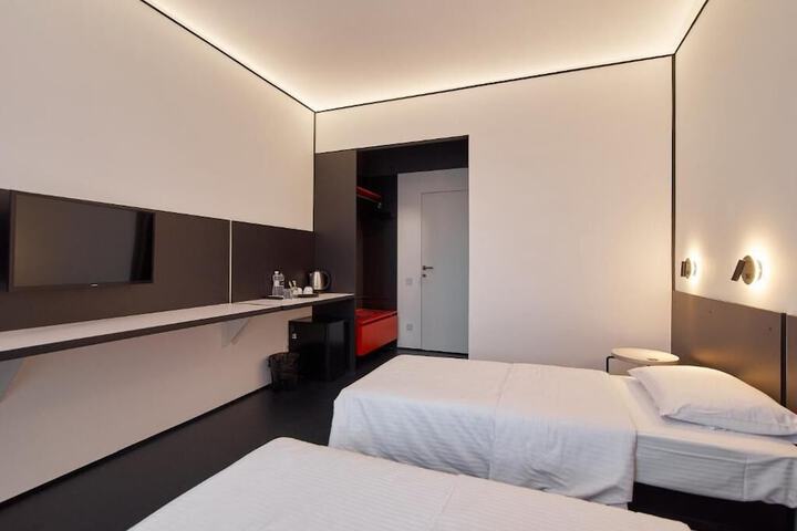 Room 7 of 59