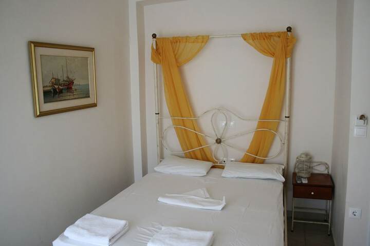 Room 45 of 96