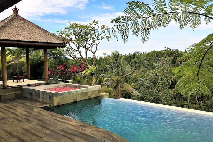 Pool 38 of 47