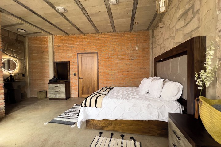 Room 21 of 69