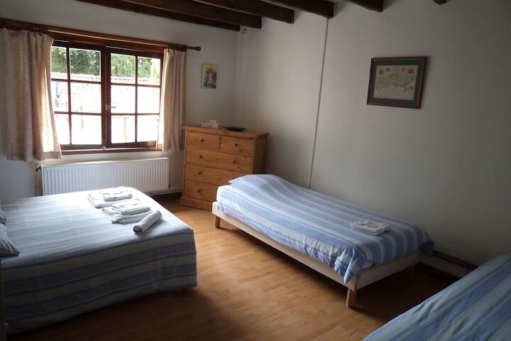 Room 5 of 36