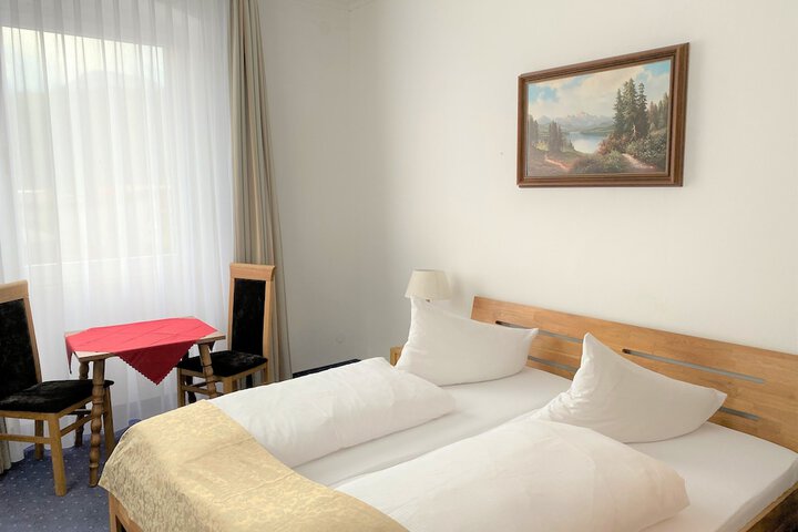 Room 12 of 45