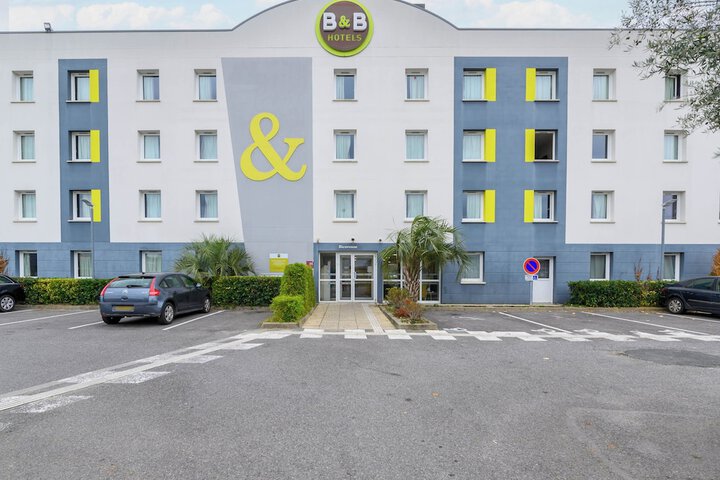 Hotel 63 of 66