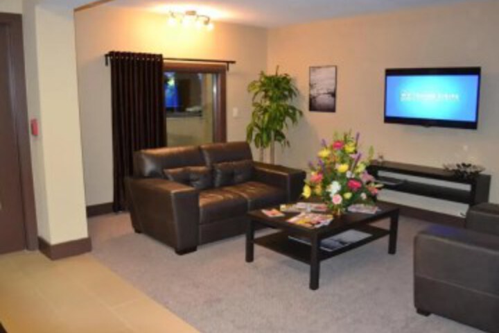 Room 5 of 17