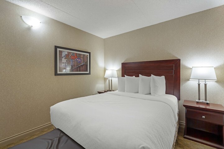 Room 18 of 50