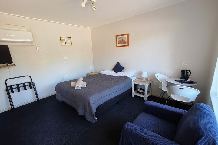 Room 5 of 43
