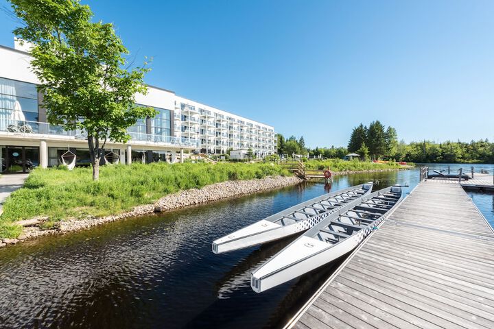 Dock
