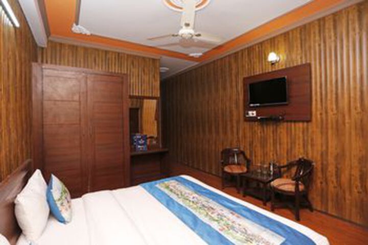 Room 14 of 23